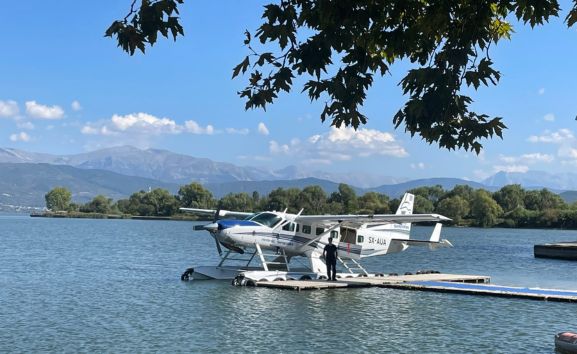 προσθαλάσσωση υδροπλάνο της Hellenic Seaplanes